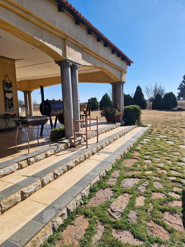 8 Bedroom Property for Sale in Vryburg North West